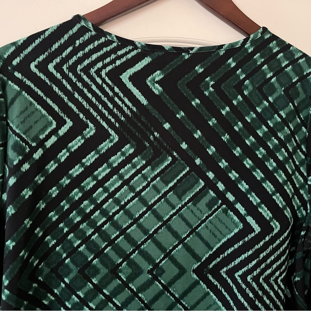 Roz & Ali Designer Emerald & Black Patterned Flowy Blouse Women’s Size L - Picture 5 of 11